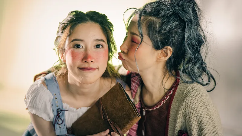 คุยกับ แจนจัง และ ครูบี AF จาก LUNA: The Immersive Musical Experience ที่พวกเธอค้นพบว่ายาก แต่ก็อยากออกไปซ้อมทุกวัน